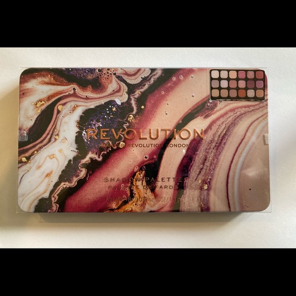 Makeup Revolution Forever Flawless Allure Eyeshadow Palette - Picture 3 of 4